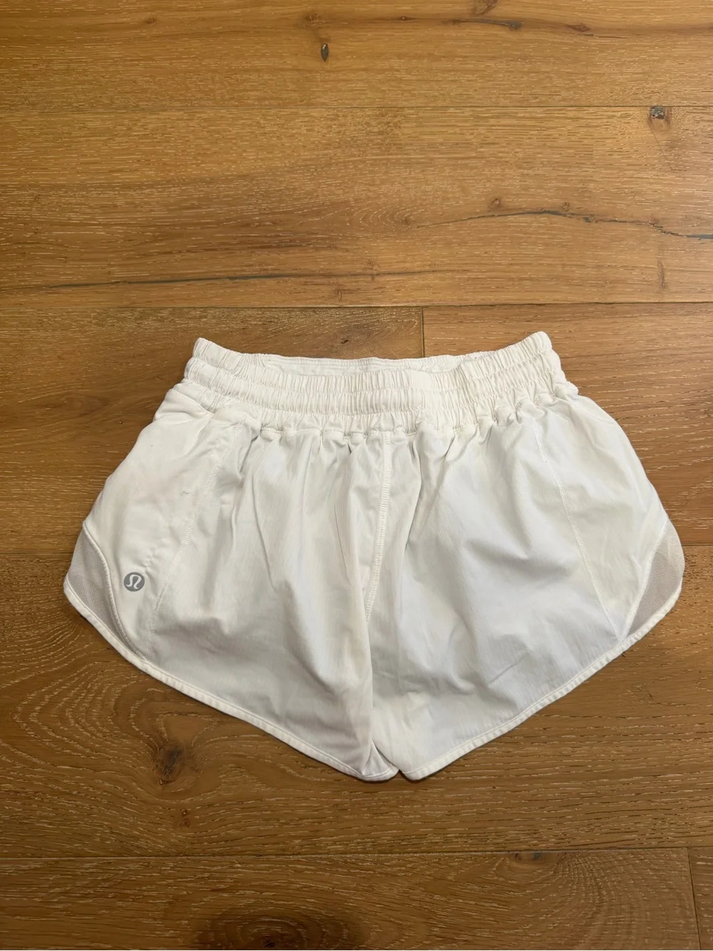 lululemon athletica Running Shorts - size 4 - Picture 4 of 6